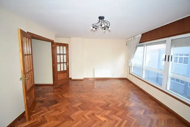 Sala de estar de Dúplex en venta en A Coruña Capital  con Calefacción, Parquet y Horno