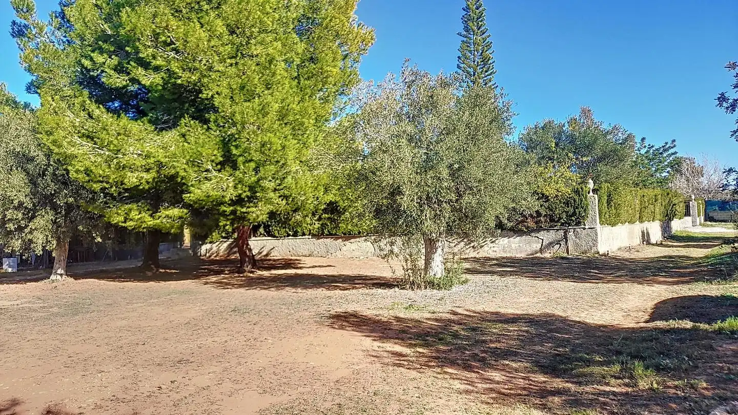 Country house zum Verkauf in Bétera mit Privatgarten, Abstellraum und Schwimmbad