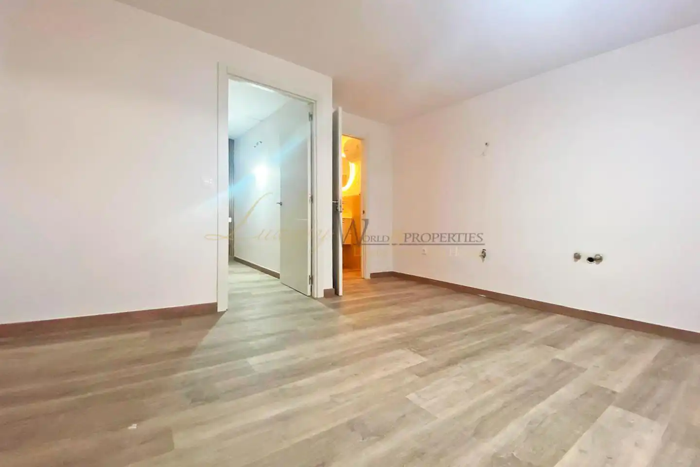 Apartament amb piscina en venda a Avenida Ernesto Sarti, imagen 3