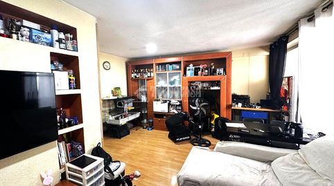 Foto 2 de Piso en venta en Villayuventus - Renfe, Parla