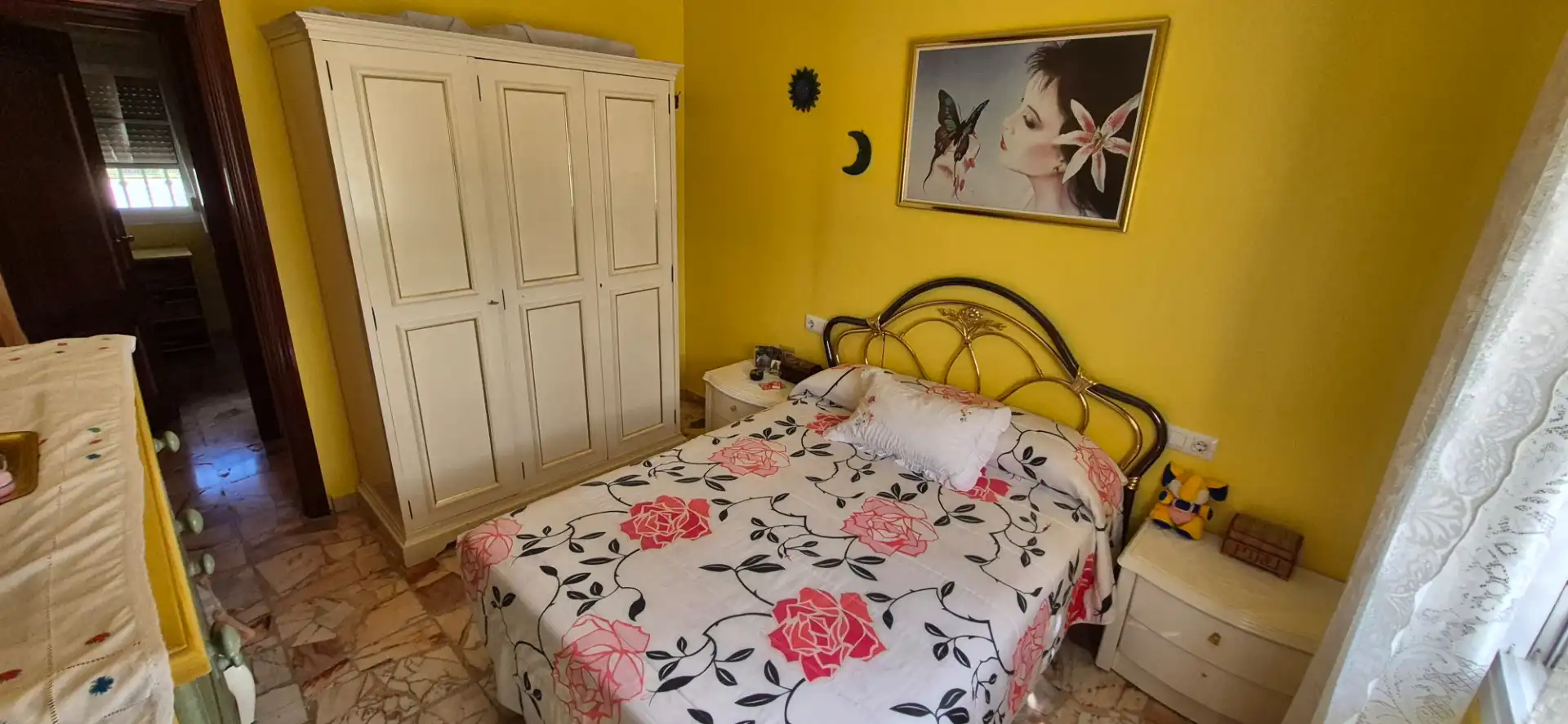 Habitación de Casa o chalet en venta en Carmona con Aire acondicionado, Calefacción y Jardín privado