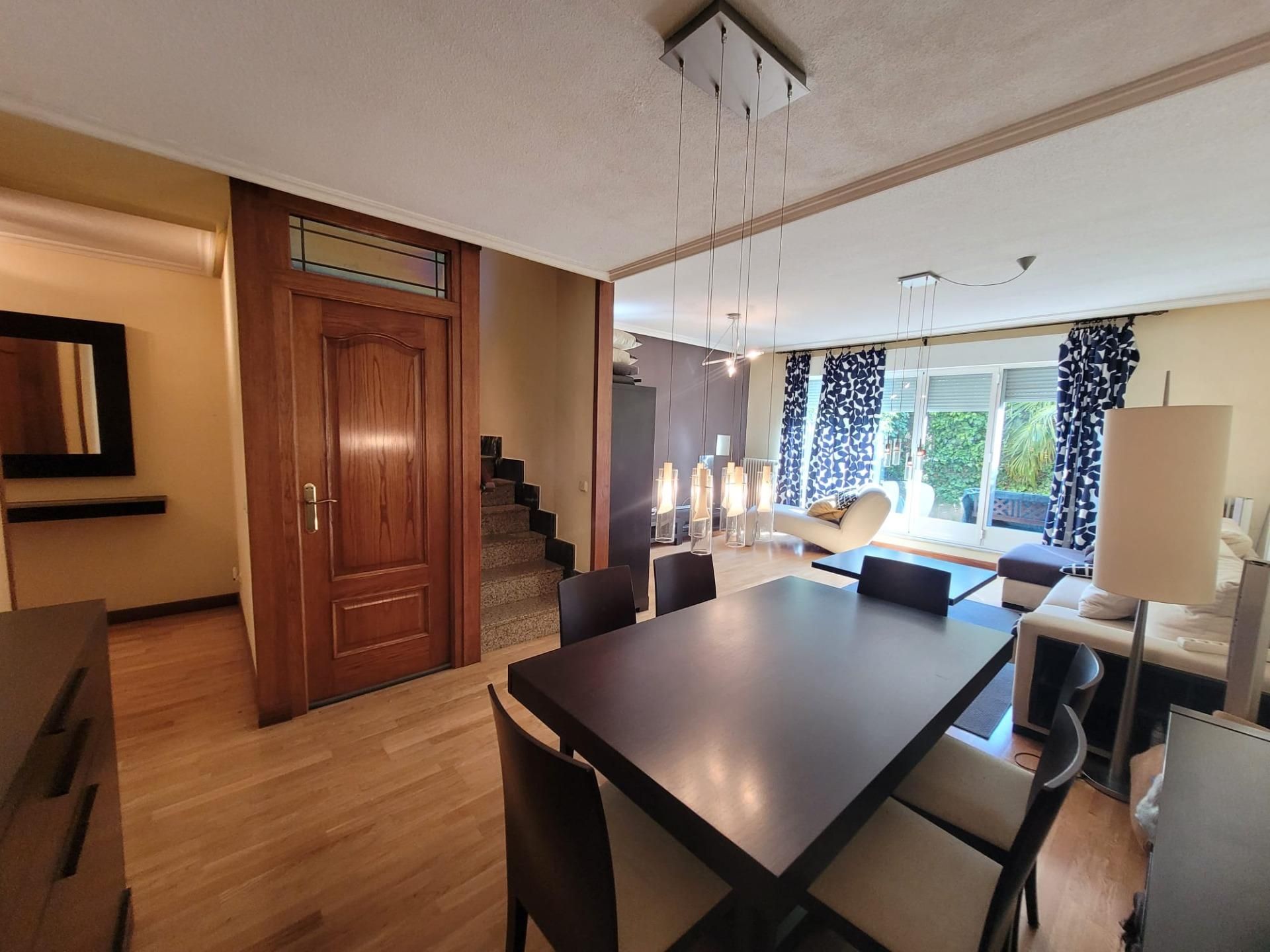 Dining room of Single-family semi-detached for sale in Salamanca Capital  with Heating, Private garden and Parquet flooring