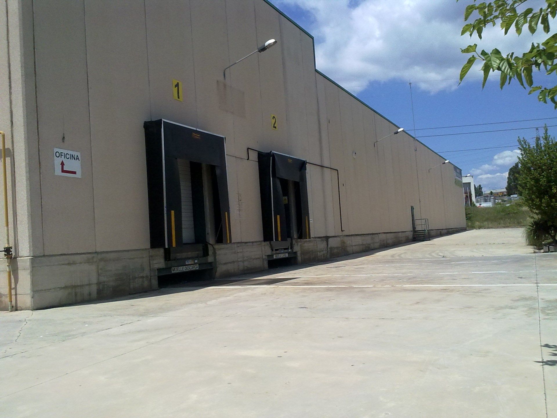 Industrial buildings to rent