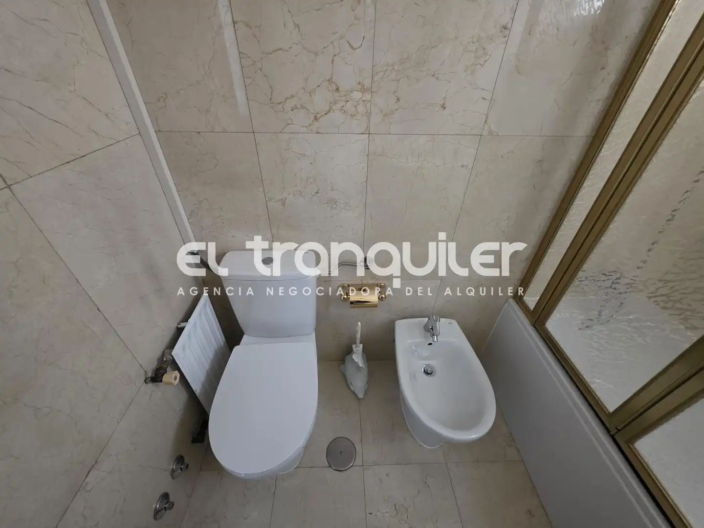 Bany de Pis de lloguer en Madrid amb Aire condicionat, Parquet i Piscina