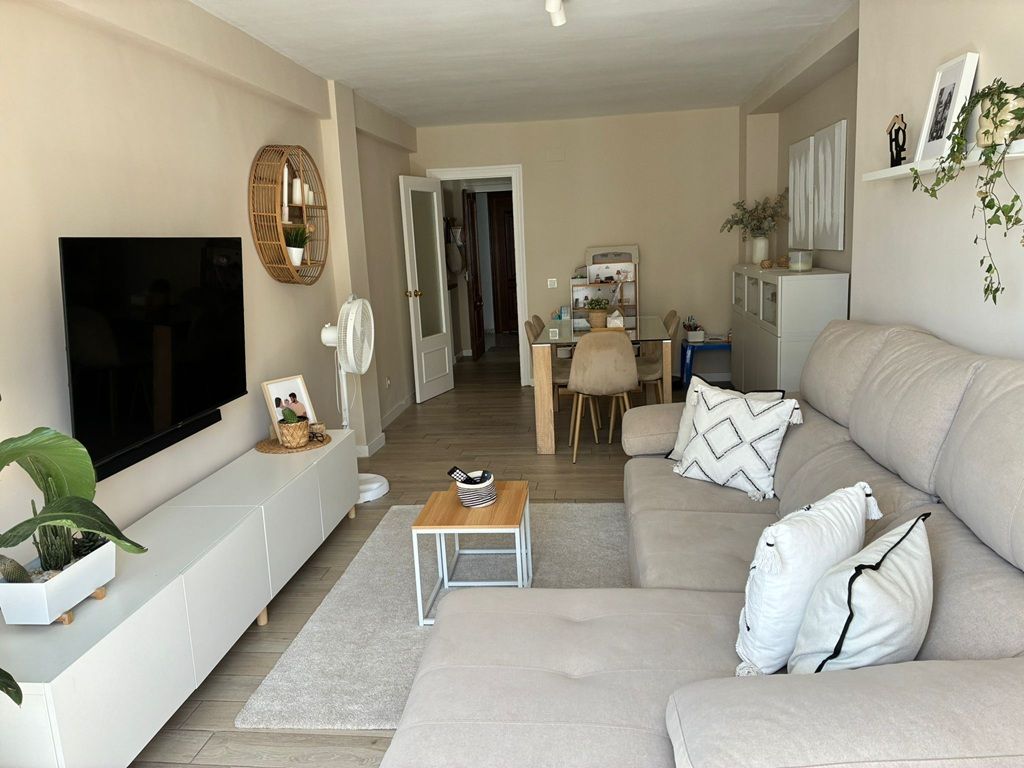 Flat for sale in Sierra de Estepona - Avda. de Andalucía, Estepona Pueblo, Estepona