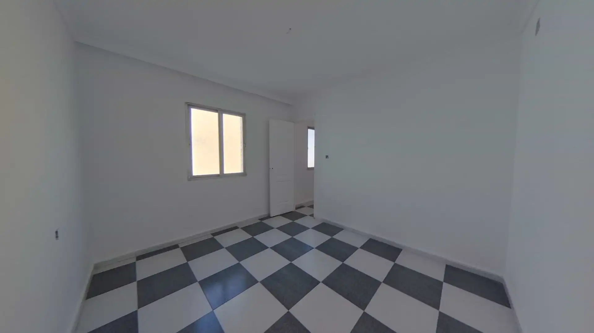 Flat for sale in La Línea de la Concepción