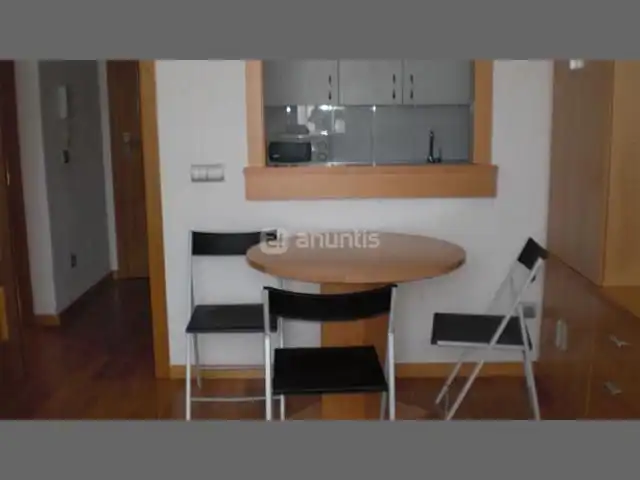 Piso de alquiler en Calle de Campezo, Rejas
