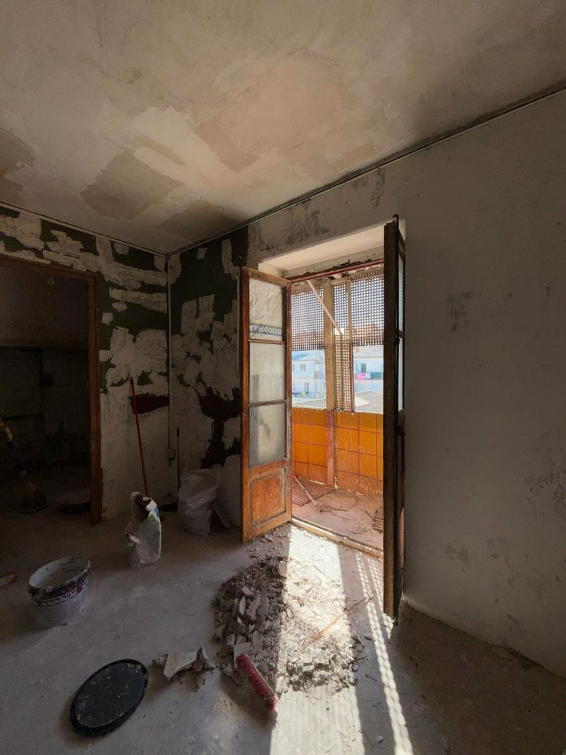 Piso en venta en  Valencia Capital con Balcón