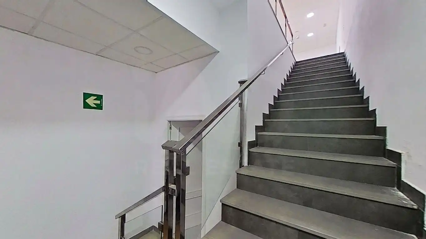 Local comercial en venta en Centro - Calzada - Cabo Noval, imagen 9