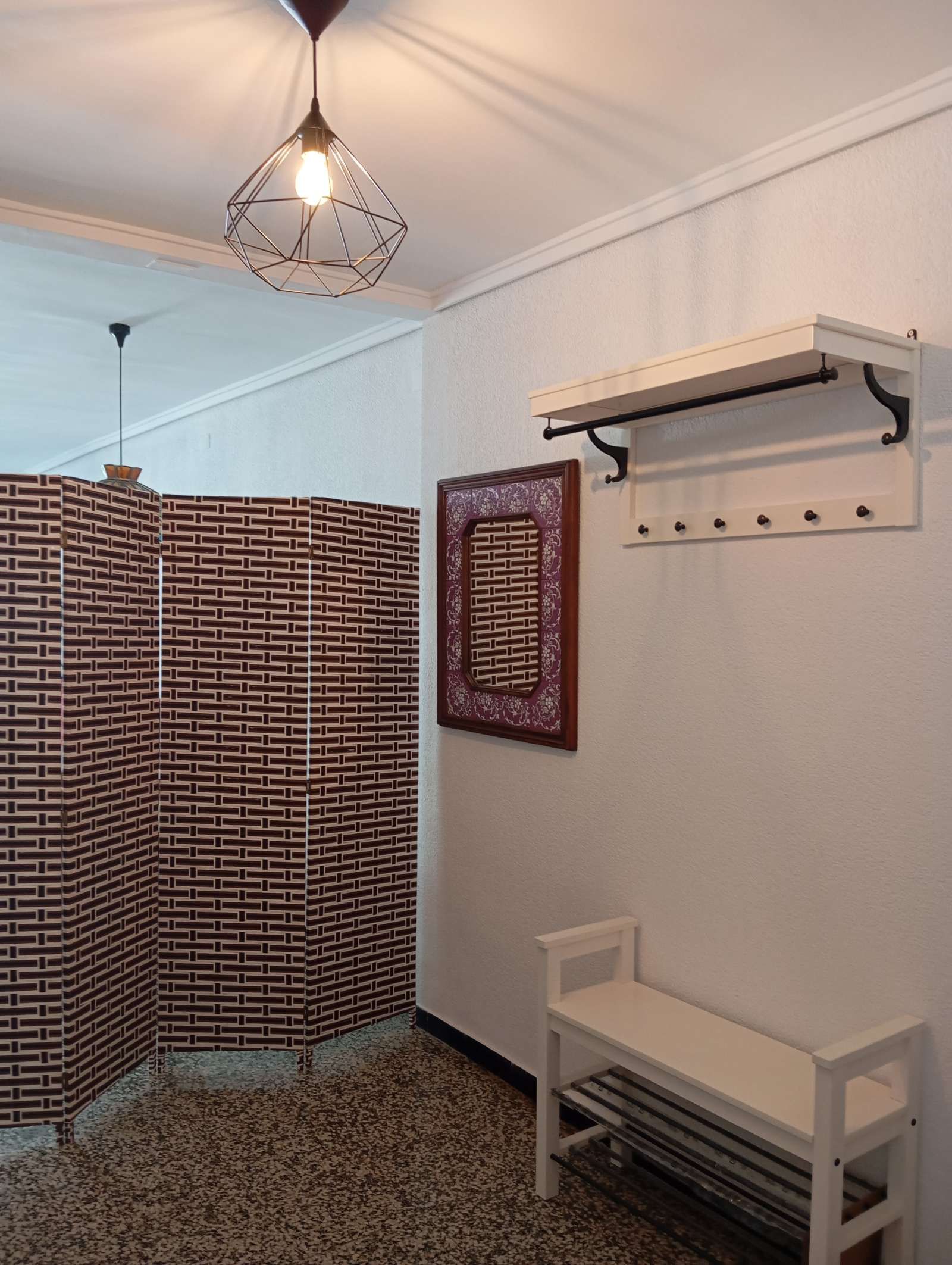 Bathroom of Apartment to share in  Valencia Capital  with Air Conditioner, Heating and Terrace