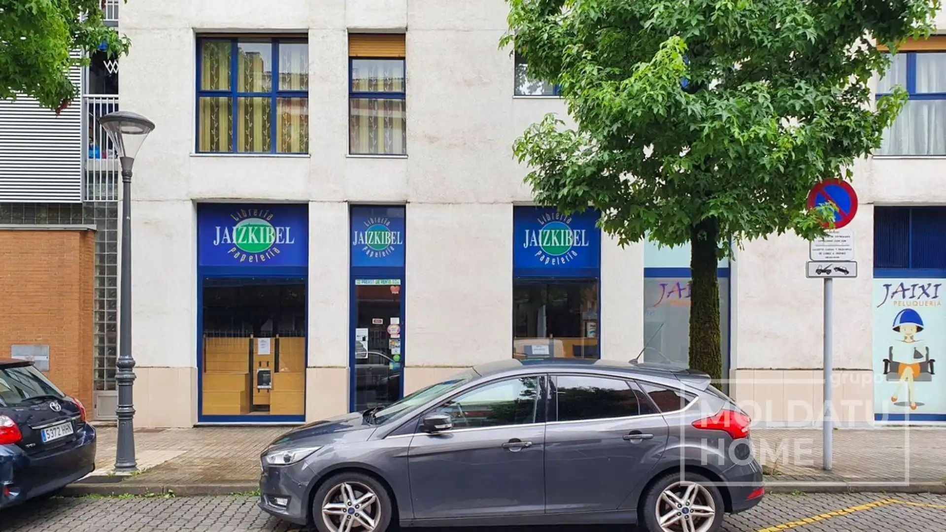 Vista exterior de Local en venta en Irun 