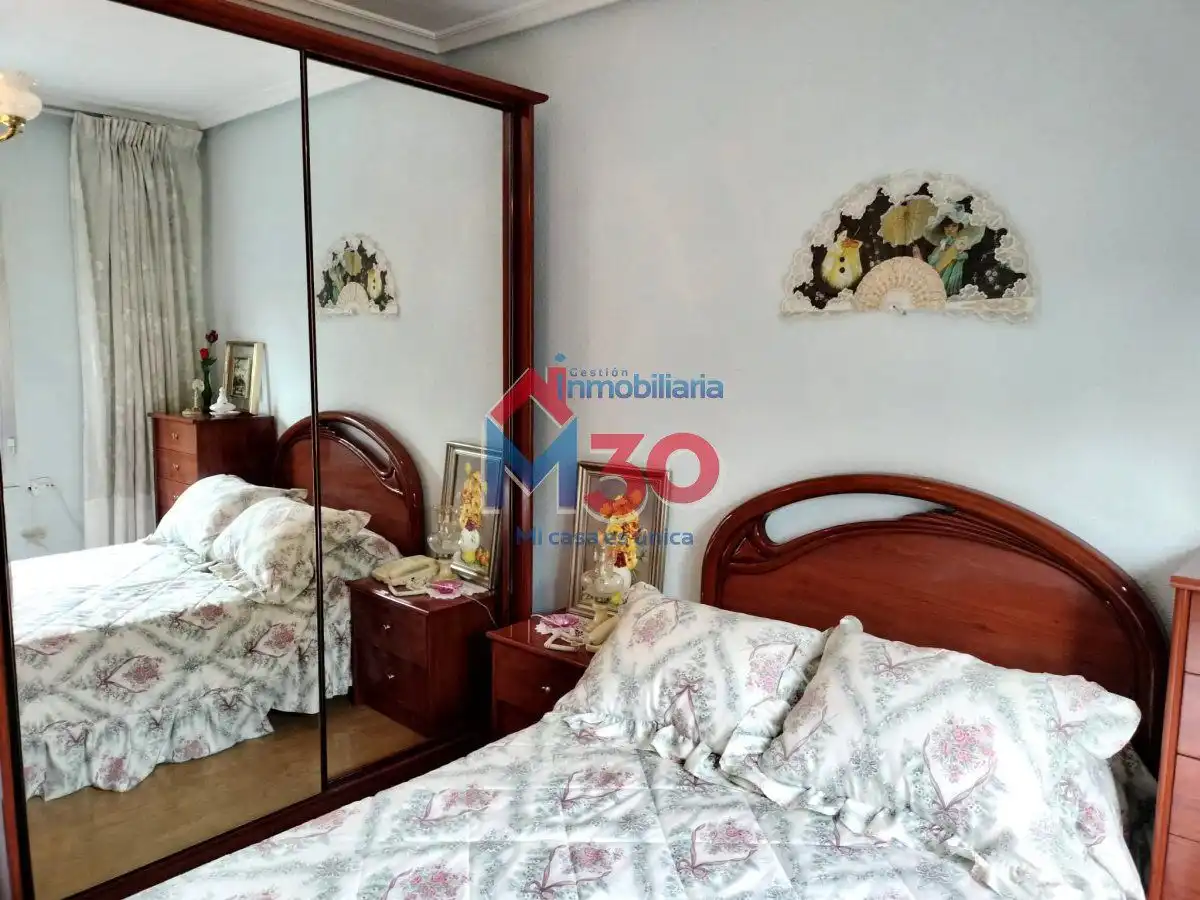 Habitación de Casa o chalet en venta en Miranda de Ebro con Calefacción