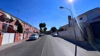 Vista exterior de Casa adosada en venda en Valdemoro amb Terrassa