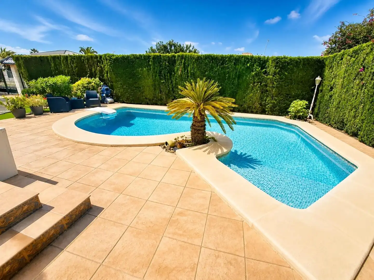 Detached house with pool for sale in Los Arenales del Sol, imagen 12