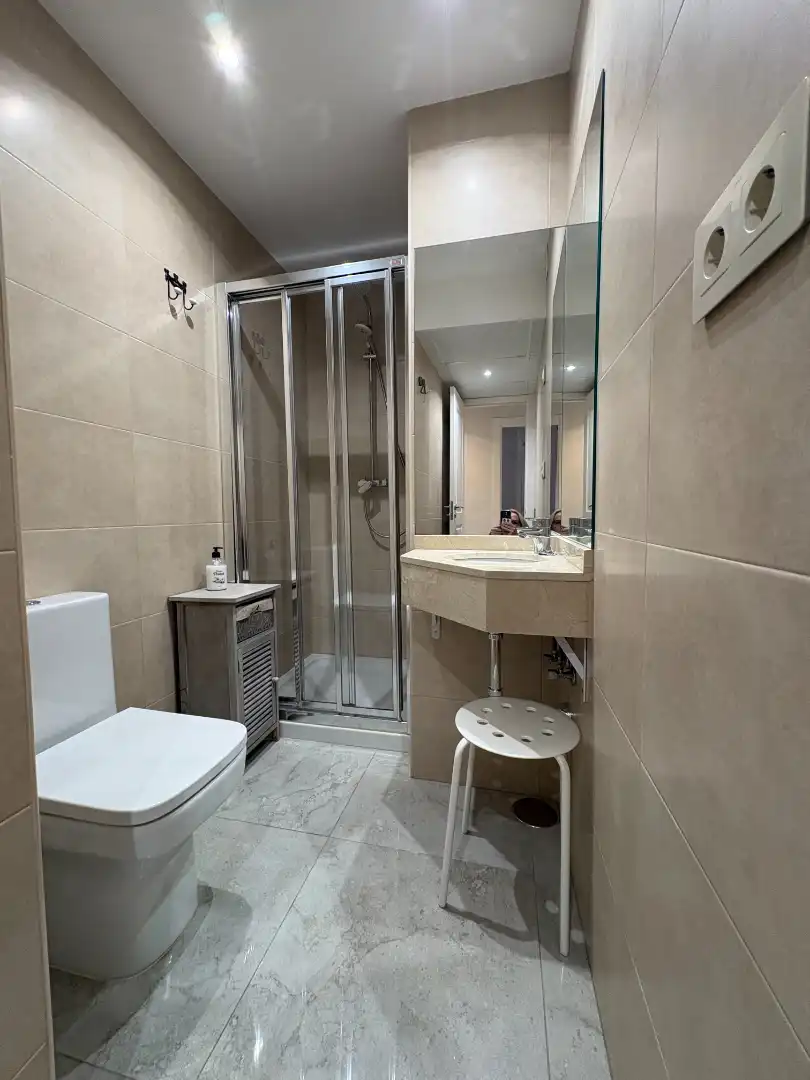 Baño de Piso en venta en Málaga con Aire acondicionado, Amueblado y Horno