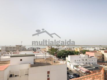 Piso con ascensor en venta en V Centenario - Piletas - Capuchinos