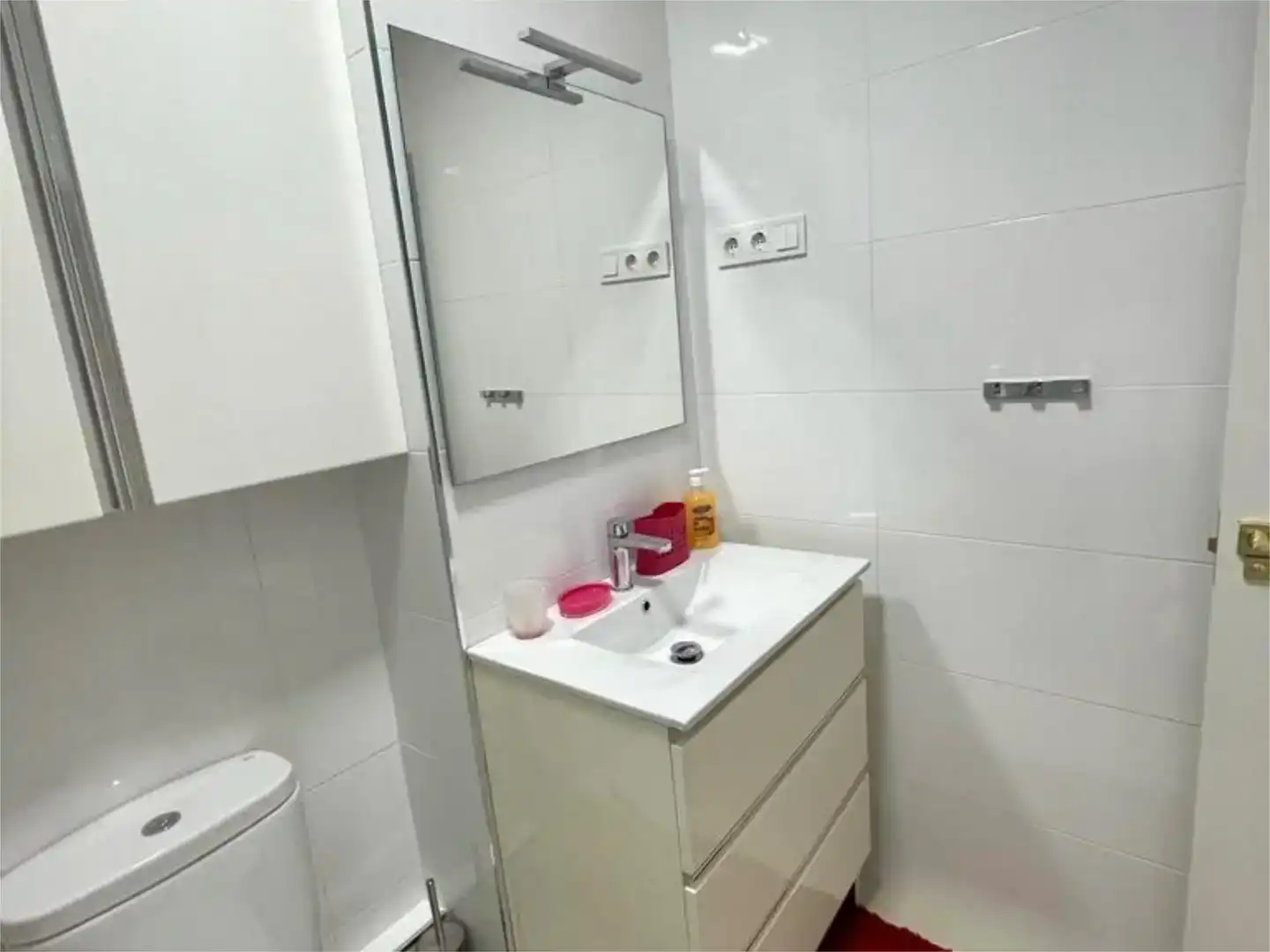 Badezimmer von Wohnungen zur Miete in Torrox mit Klimaanlage, Privatgarten und Schwimmbad