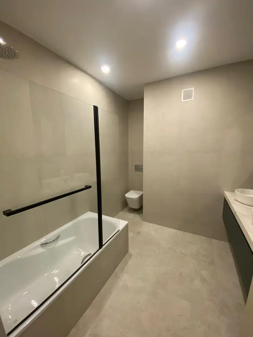 Bathroom of Flat for rent in Getxo   with Heating, Terrace and Furnished