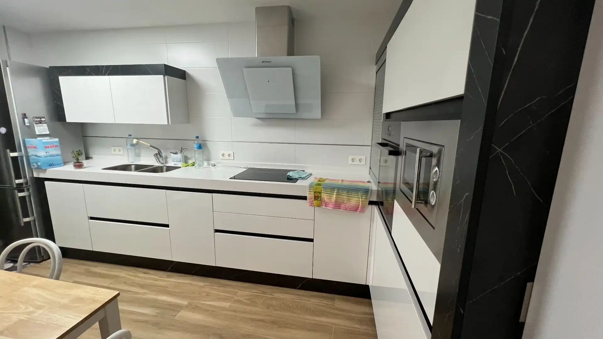 Cuina de Pis de lloguer en Adra amb Aire condicionat, Terrassa i Moblat
