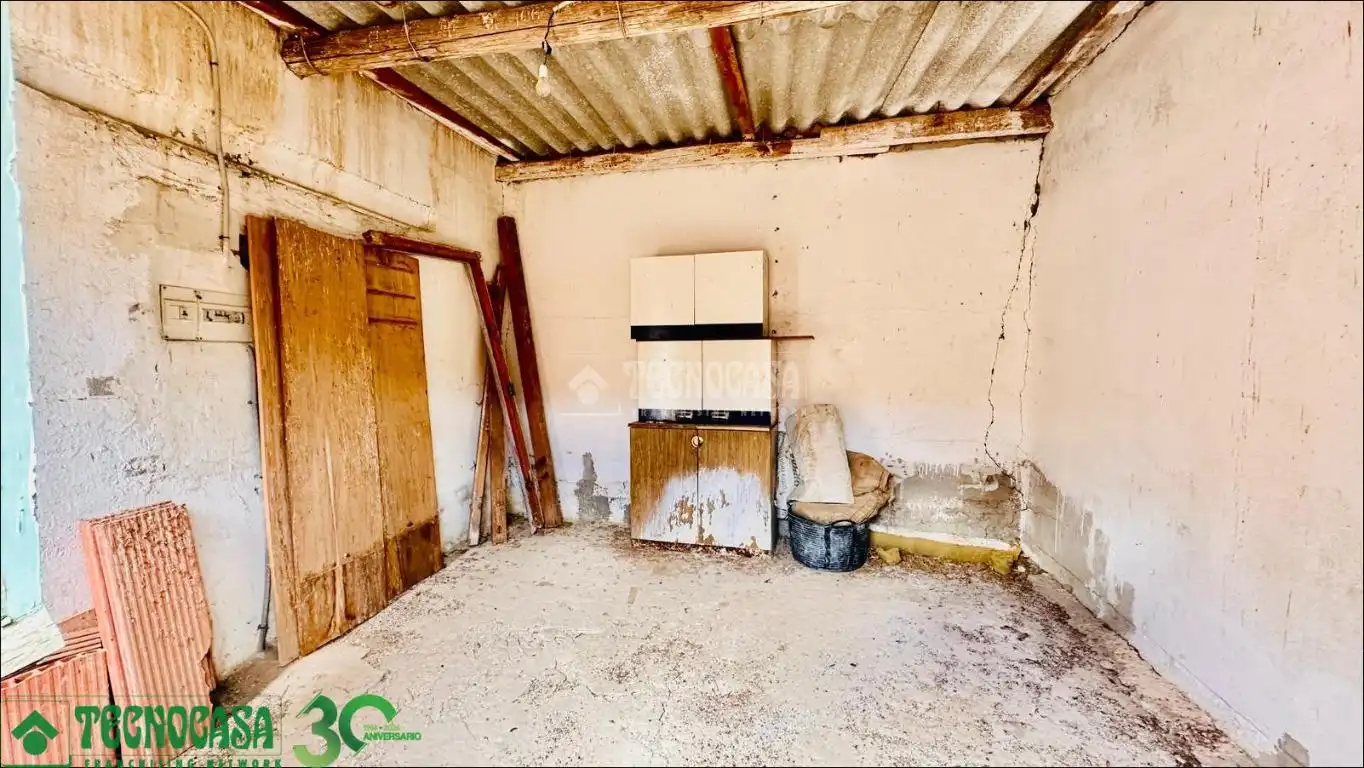 Terreno industrial en venta en Quero