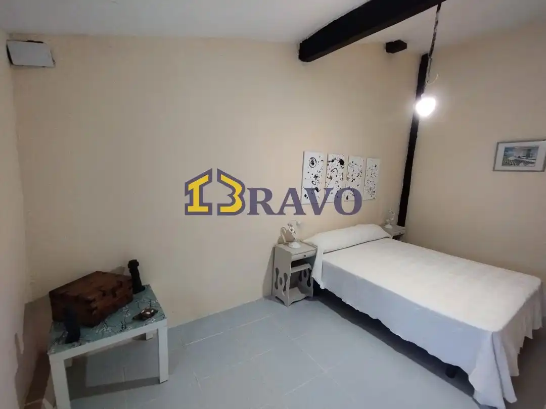 Bedroom of Houses for sale in Medina de Pomar, Burgos