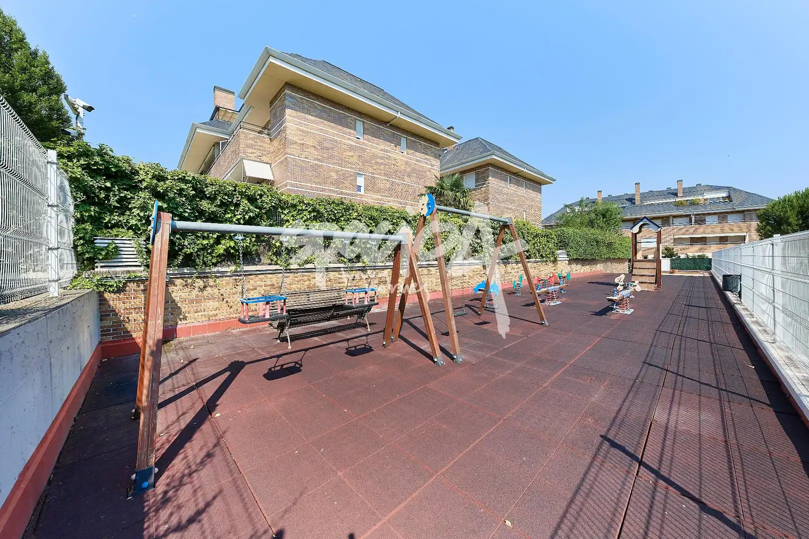 Terrasse von Dachboden zum Verkauf in Majadahonda mit Heizung, Terrasse und Abstellraum