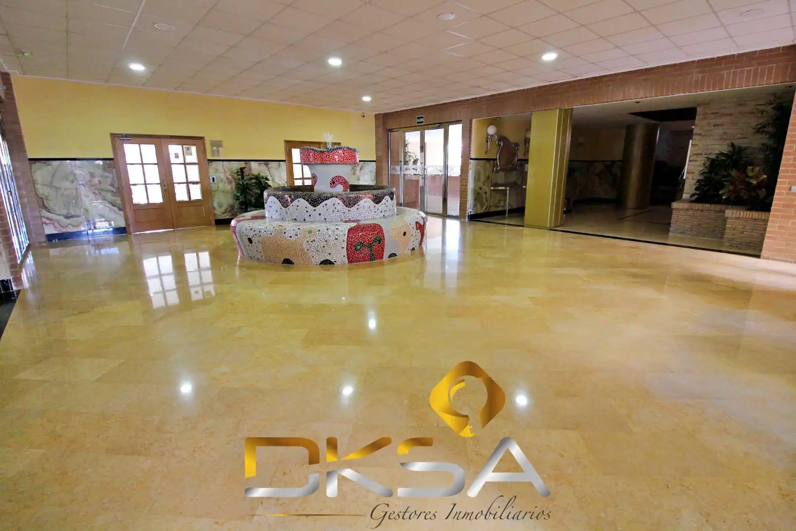 Apartment with pool for sale in Calle AMPLARIES, imagen 35