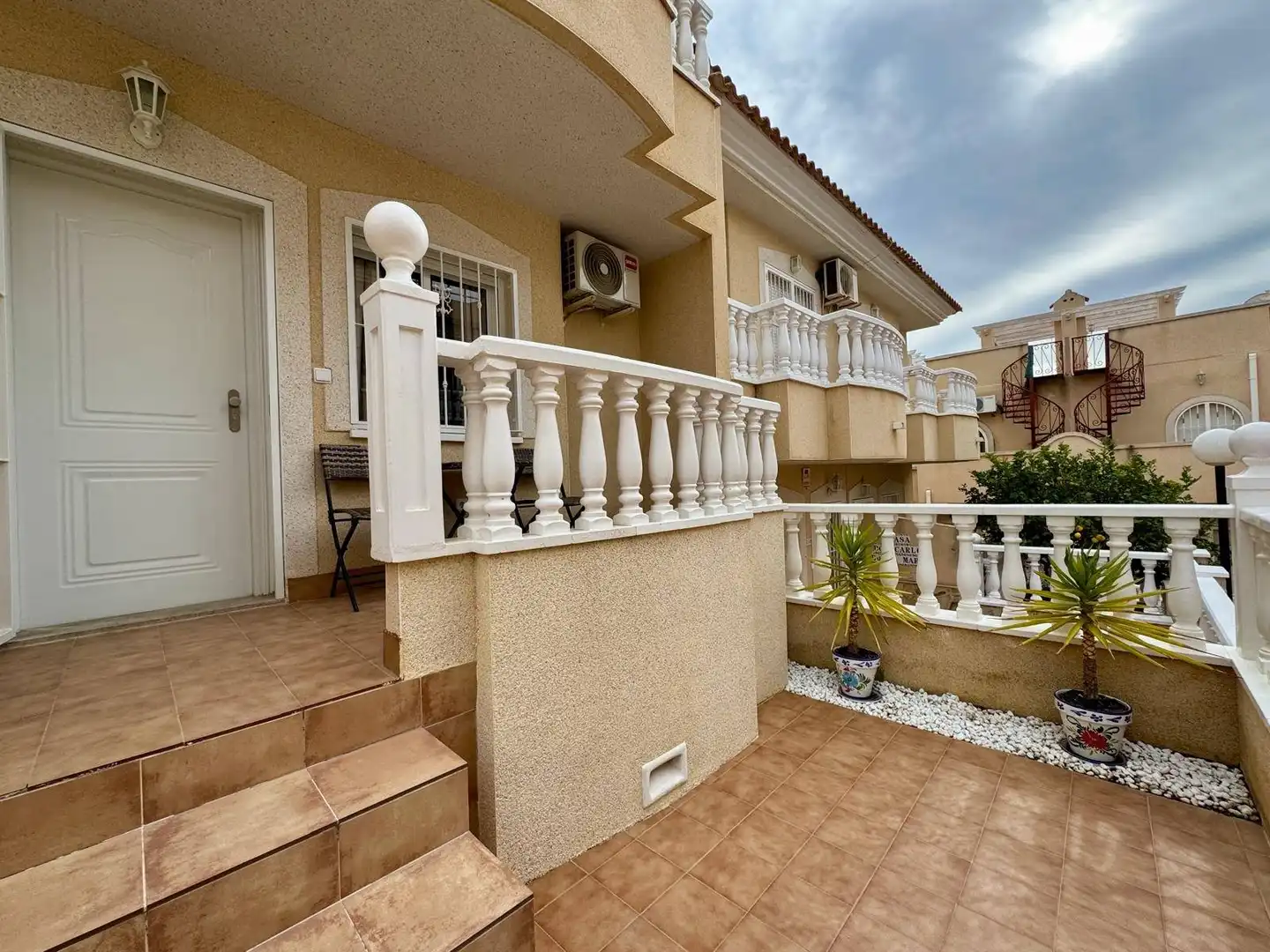Exterior view of Apartments for sale in Orihuela  with Air Conditioner, Private garden and Terrace