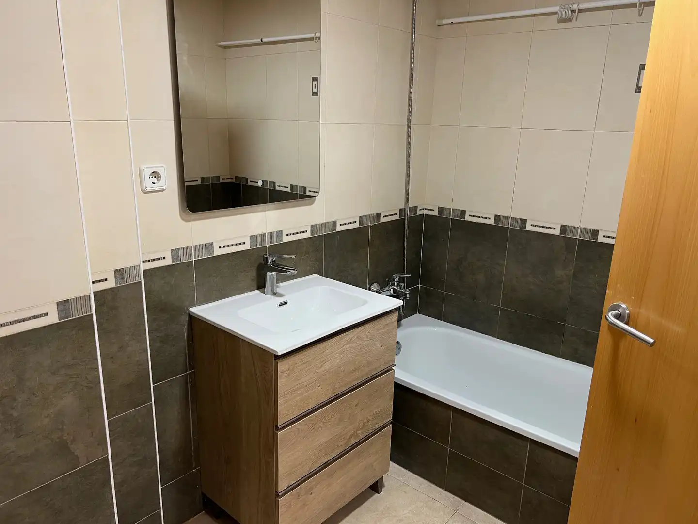 Bathroom of Flat for sale in Mataró  with Heating, Storage room and Oven