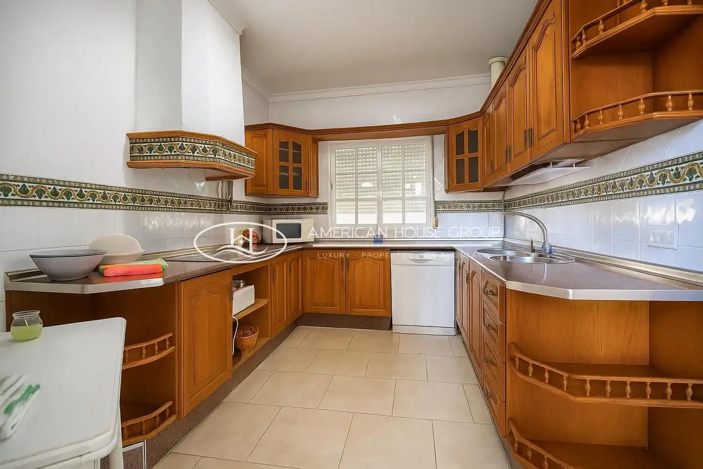 Kitchen of Houses for sale in Chiclana de la Frontera