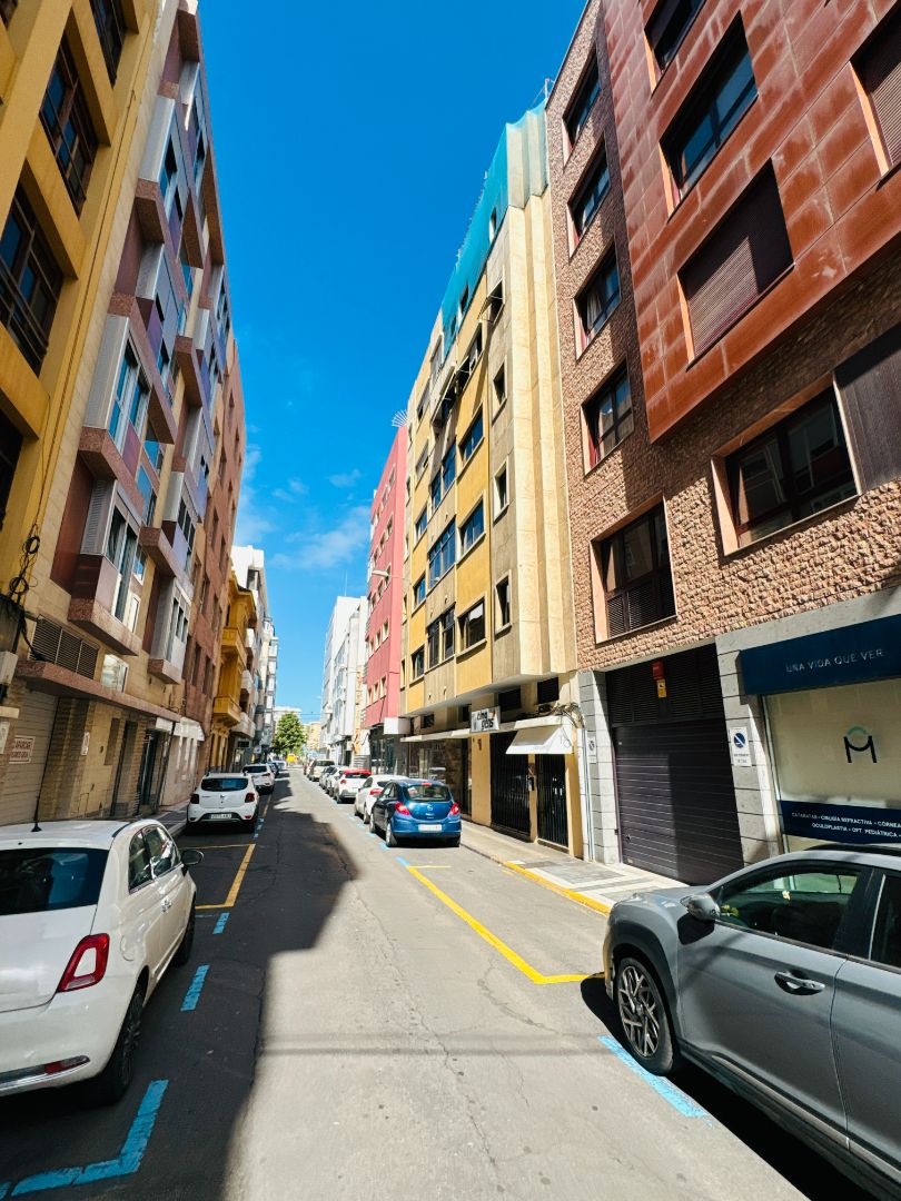 Exterior view of Flat for sale in Las Palmas de Gran Canaria  with Storage room and Balcony