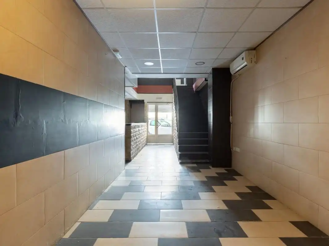 Local comercial en venda a Passeig - Paseo de Sebastián Elcano, imagen 5