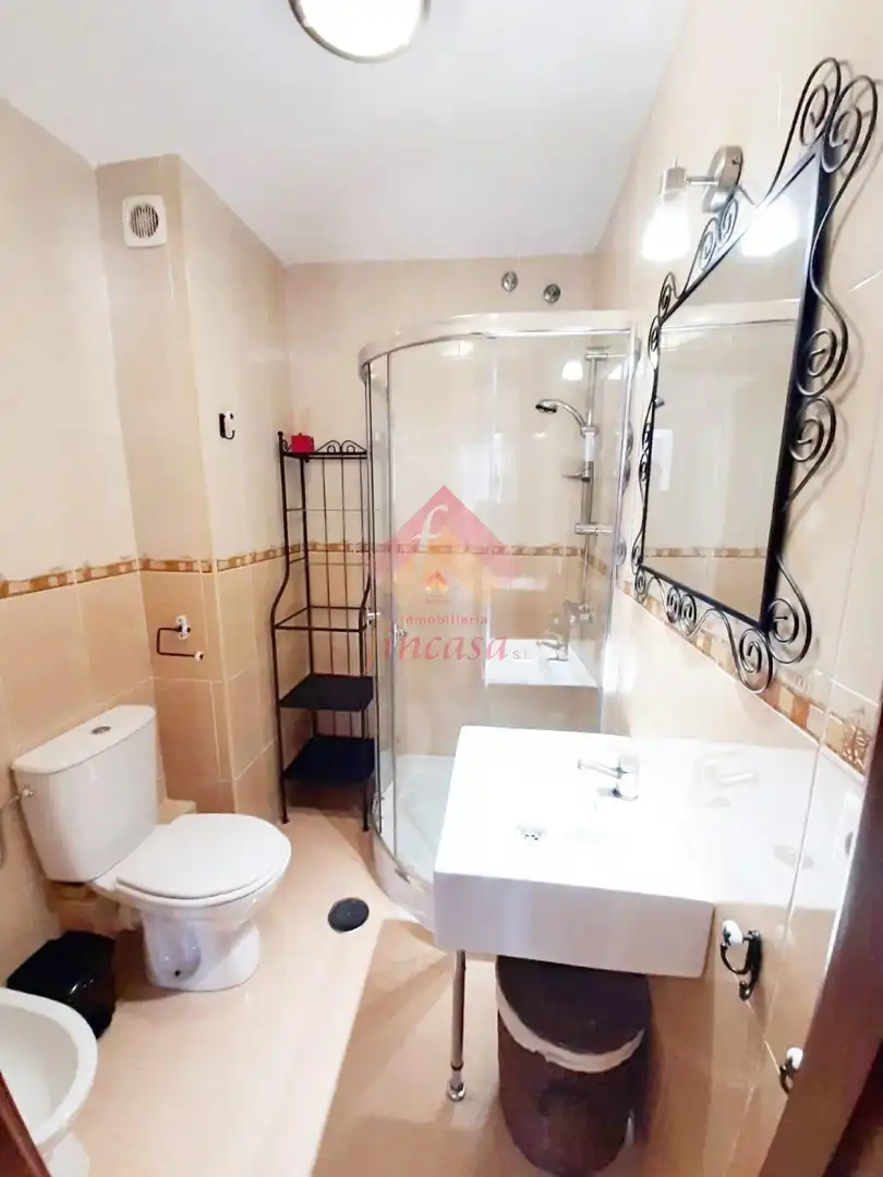 Flat with terrace to rent in Casco Histórico, imagen 5