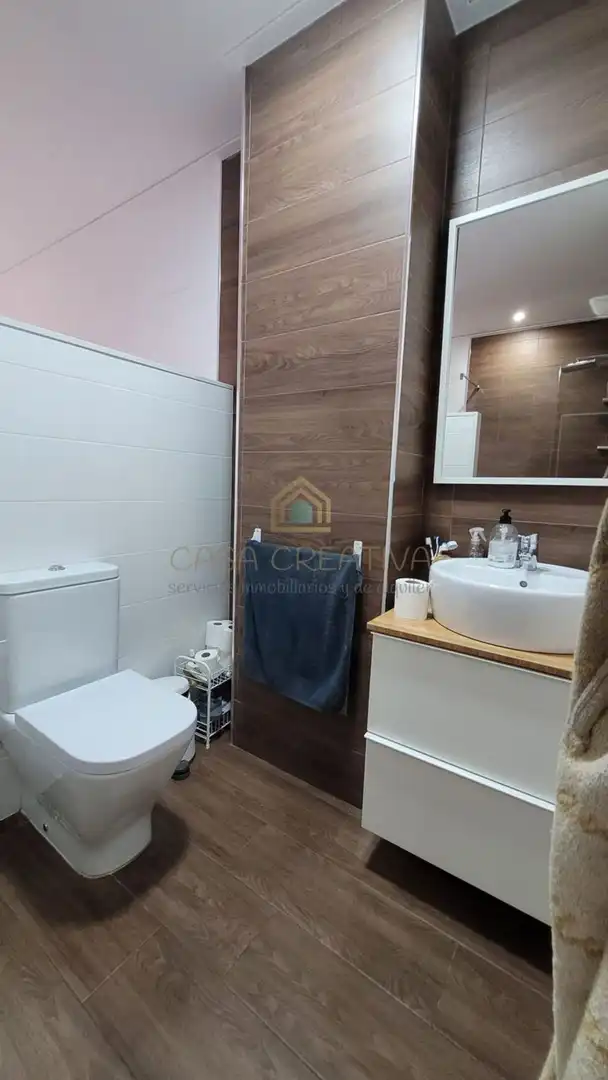 Bany de Pis en venda en L'Olleria amb Aire condicionat i Terrassa