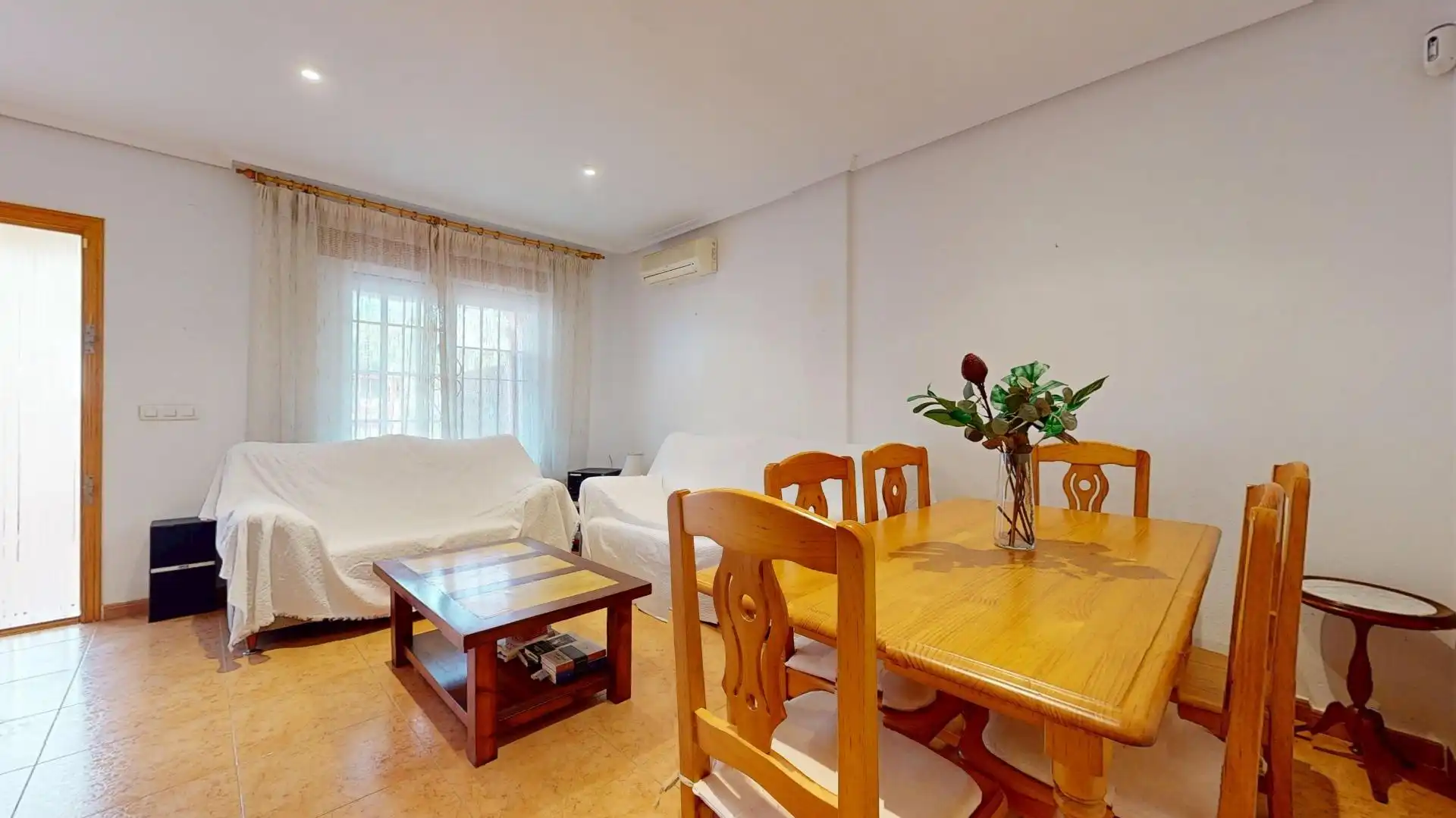 Terraced house with terrace for sale in Calle Calle Islas Malvinas, imagen 3