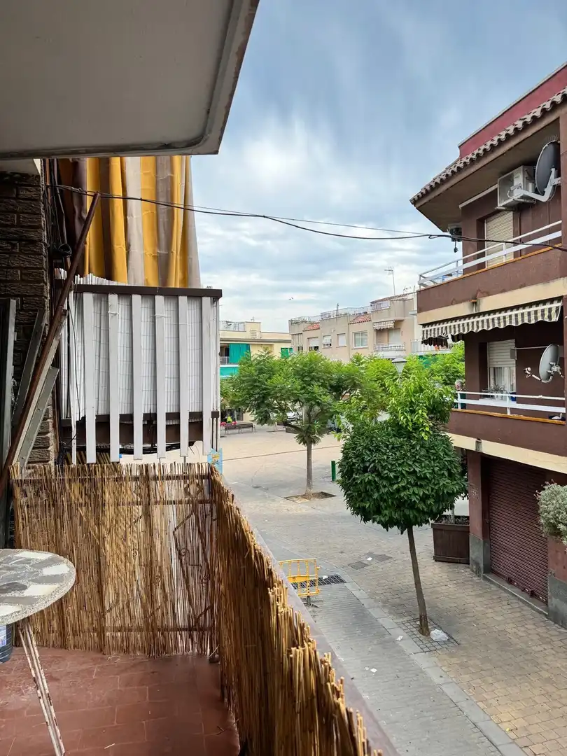Vista exterior de Pis en venda en Cunit amb Terrassa