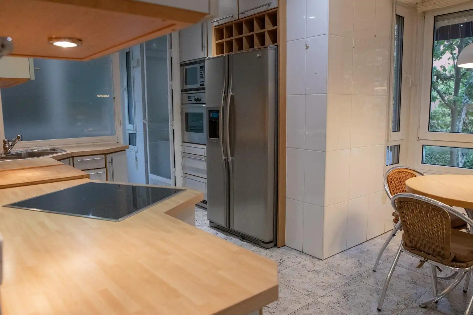 Küche von Wohnung zum Verkauf in Madrid mit Klimaanlage, Heizung und Parkett