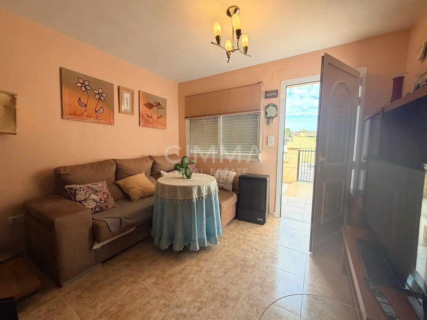 Sala de estar de Casa adosada en venta en La Nucia