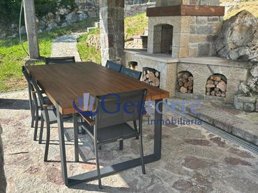 House with balcony for sale in LUGAR SINARIEGA
