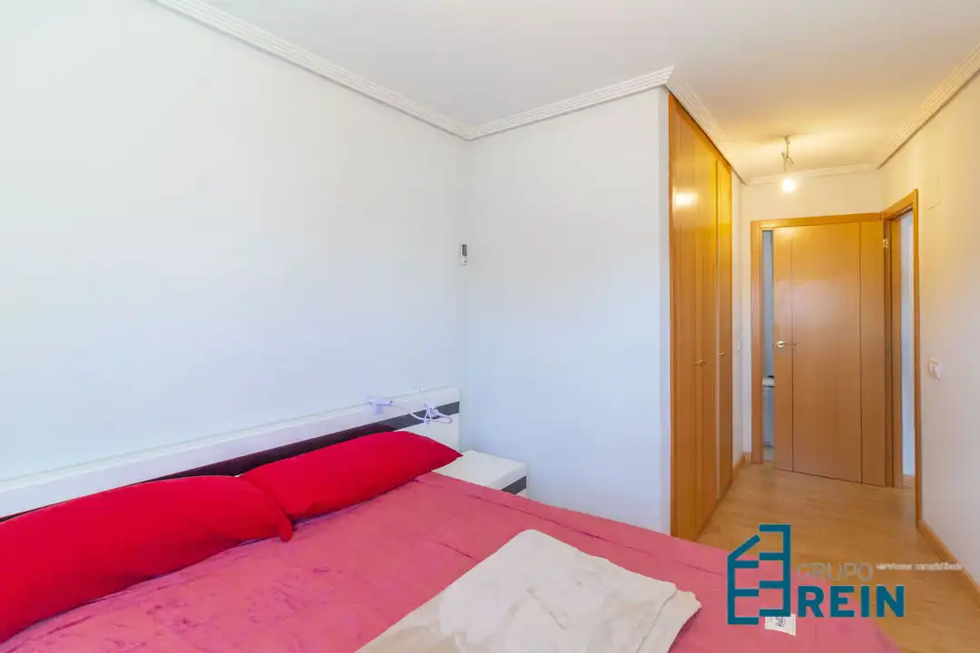 Bedroom of Flat for sale in Recas  with Air Conditioner and Heating