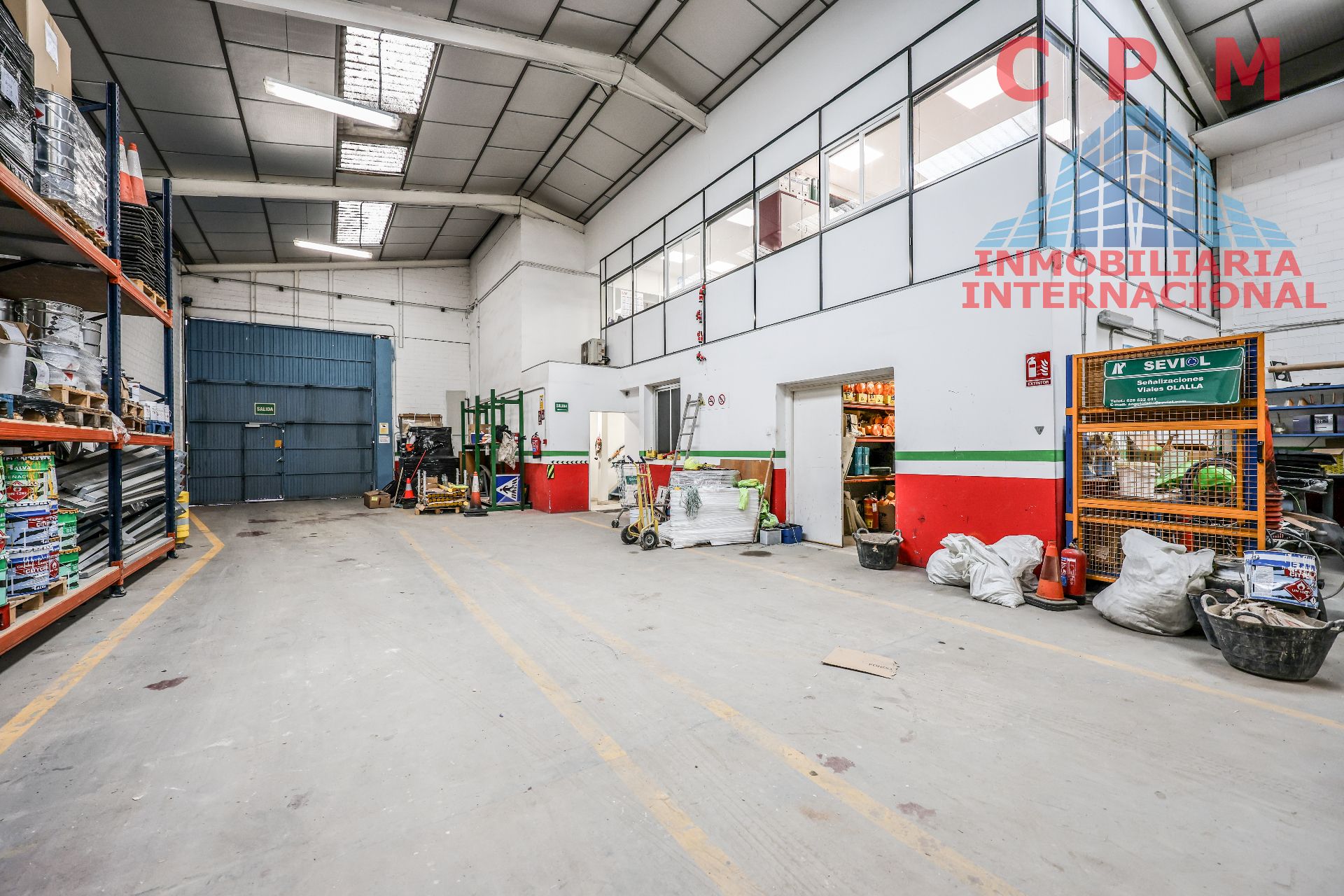 Nau industrial en venda en San Fernando de Henares amb Calefacció