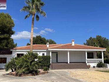 Xalet amb piscina en venda a Coloma