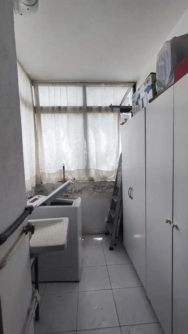 Piso en venta en Vigo  con Calefacción, Trastero y Amueblado