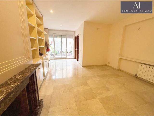 Casa-chalet en Venta en Centre