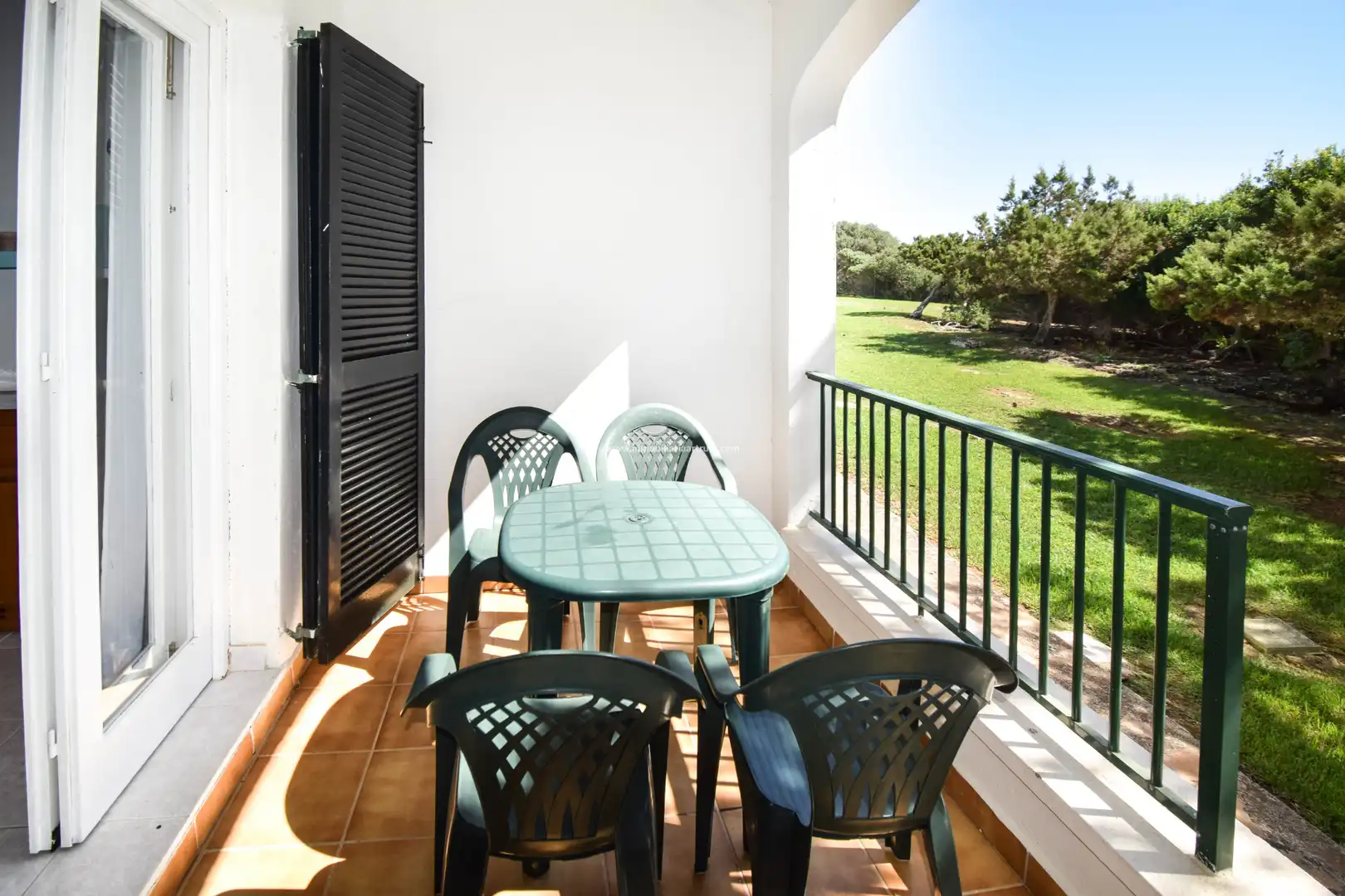 Apartment with pool for sale in Cala en Blanes