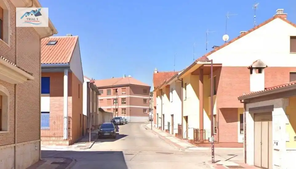 Vista exterior de Casa adosada en venda en Íscar