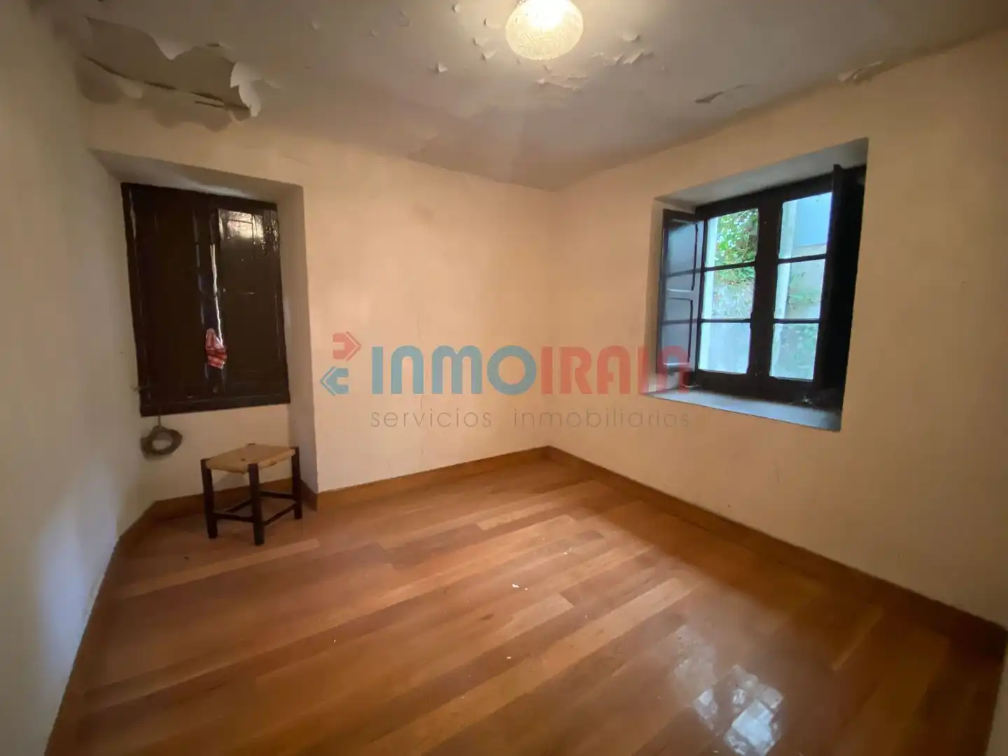 Houses for sale in Zegama  with Storage room