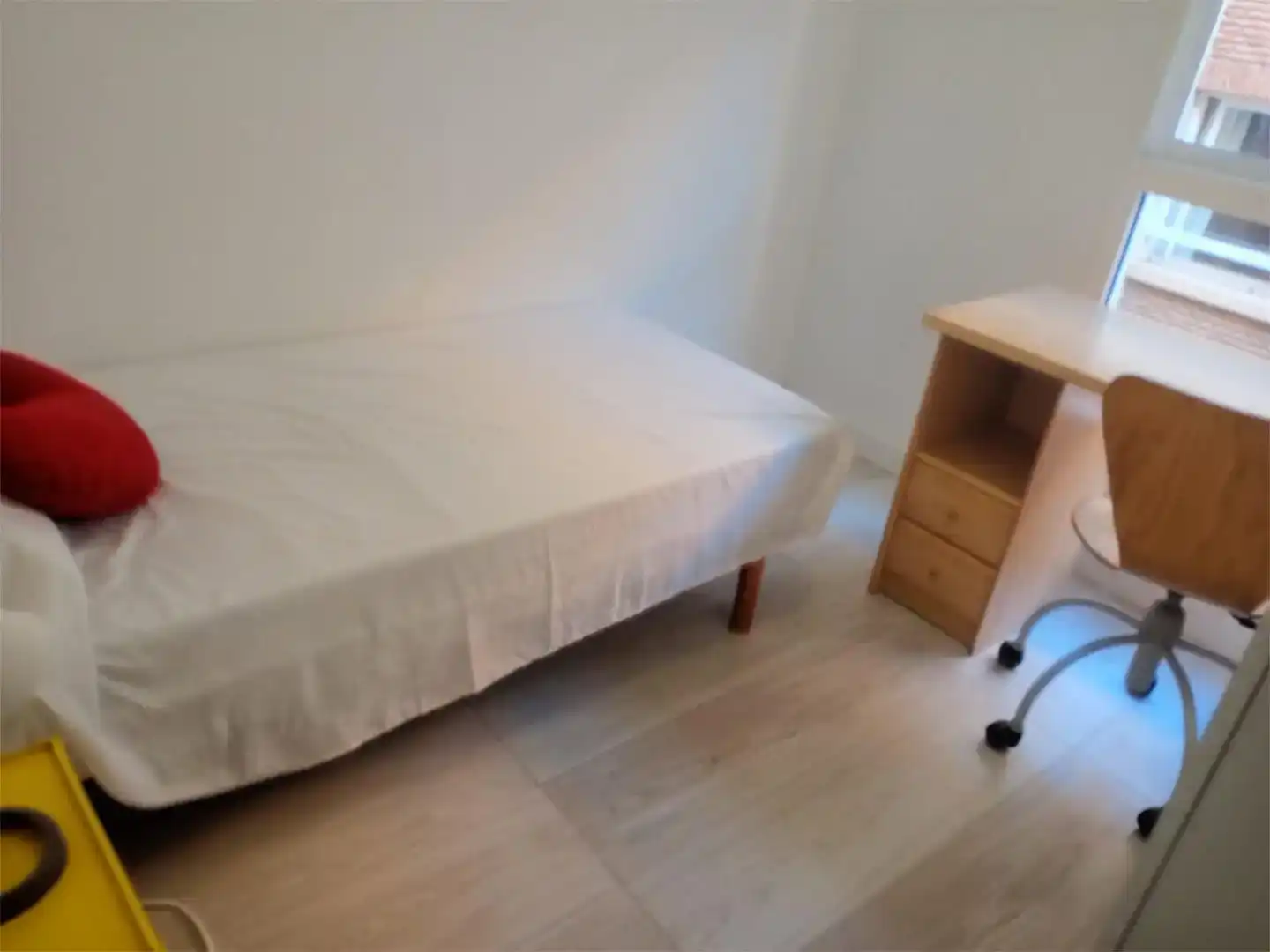 Bedroom of Flat for rent in  Valencia Capital  with Air Conditioner