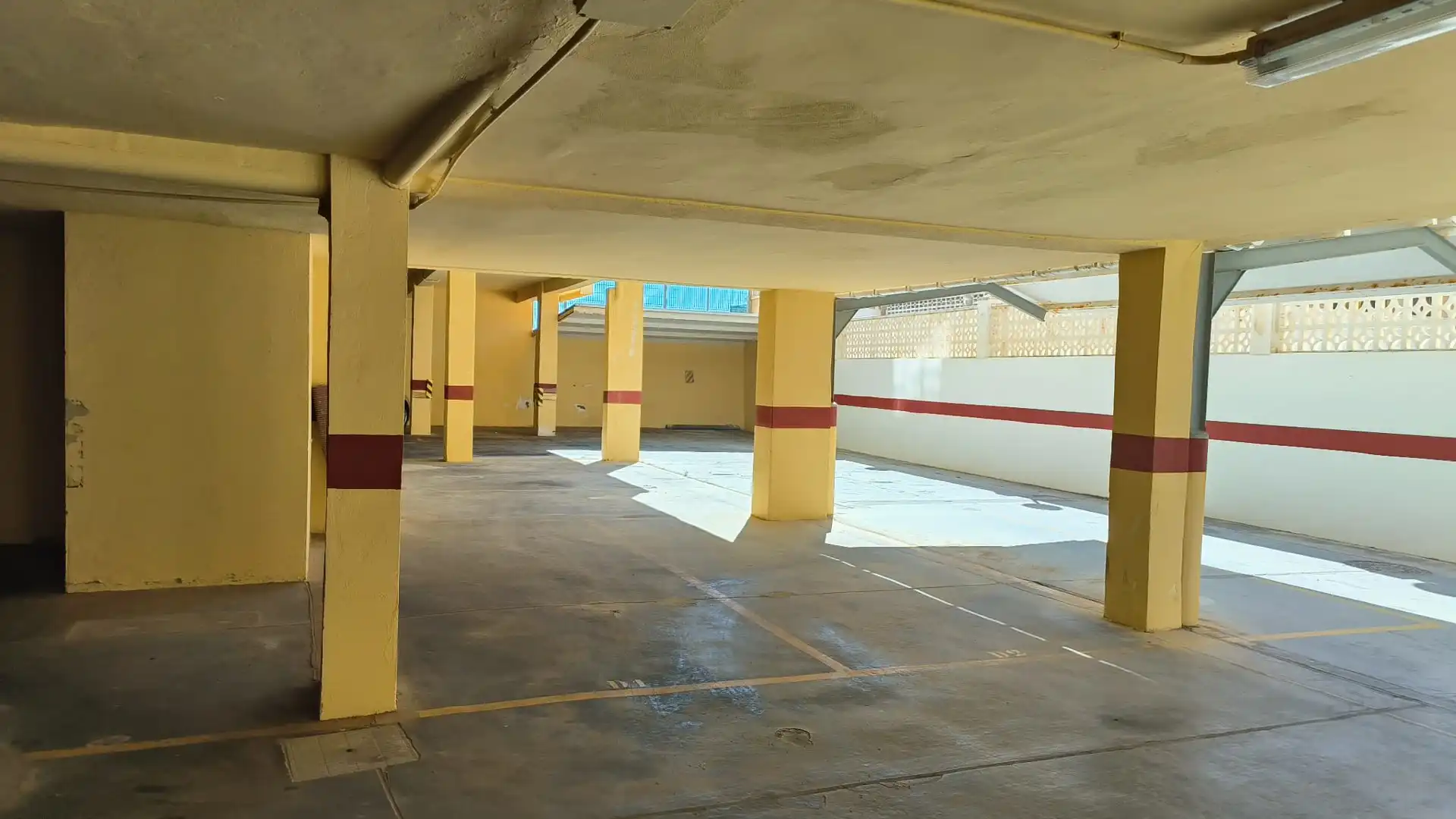 Parking of Flat for sale in Carlet  with Furnished