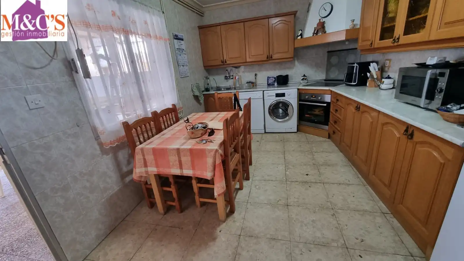 Cuina de Casa o xalet en venda en Puertollano amb Aire condicionat, Terrassa i Traster